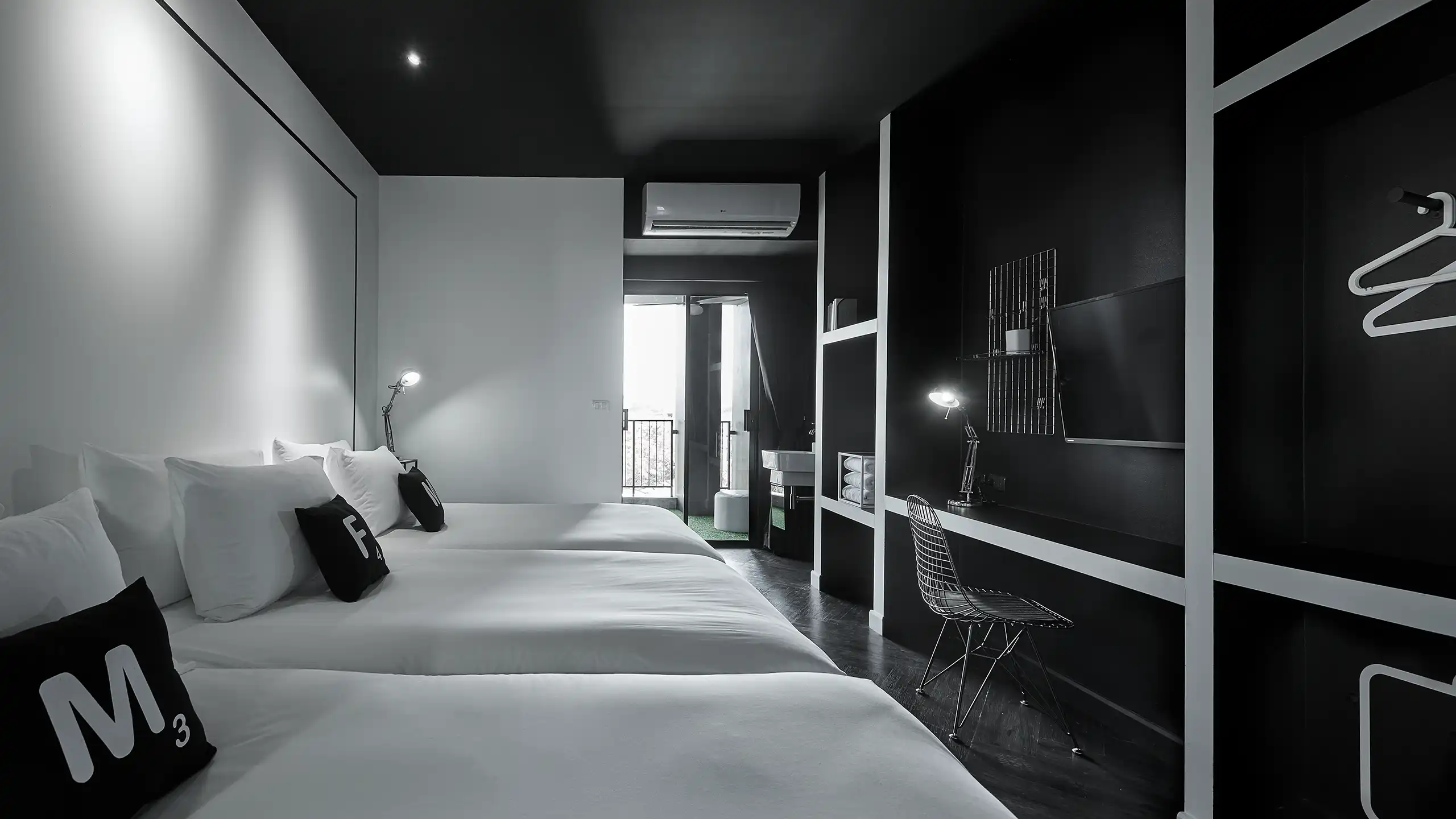 Blu Monkey Hub and Hotel
